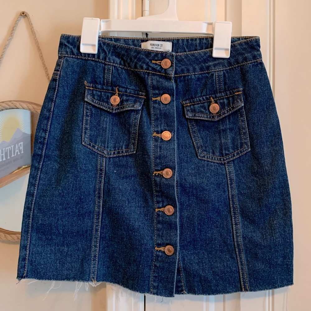 Very cute forever 21 jean button up skirt